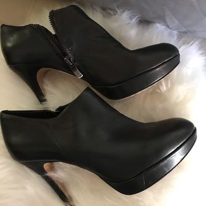 Vince Camuto Booties/heels
